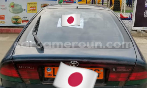 Sayi Na hannu Toyota Corolla Blue Mota in Yaounde a Babban Kamaru Sayi Na hannu Toyota Corolla Blue Mota in Yaounde a Babban Kamaru