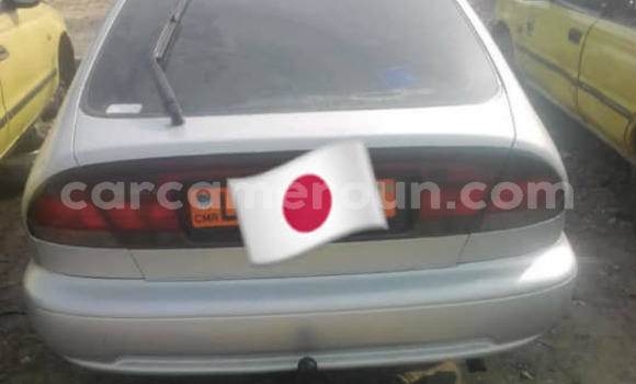 Sayi Na hannu Toyota Corolla Azurfa Mota in Yaounde a Babban Kamaru Sayi Na hannu Toyota Corolla Azurfa Mota in Yaounde a Babban Kamaru