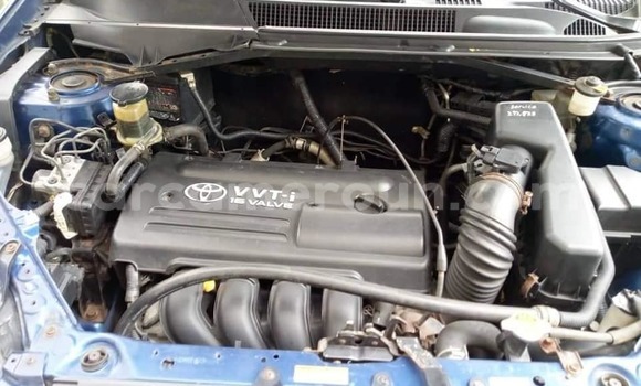 Sayi Na hannu Toyota RAV4 Blue Mota in Yaounde a Babban Kamaru Sayi Na hannu Toyota RAV4 Blue Mota in Yaounde a Babban Kamaru