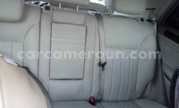 Sayi Na hannu Mercedes‒Benz ML–Class Black Mota in Yaounde a Babban Kamaru Sayi Na hannu Mercedes‒Benz ML–Class Black Mota in Yaounde a Babban Kamaru