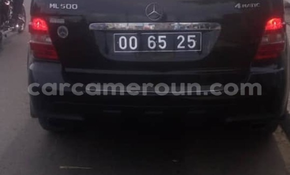 Sayi Na hannu Mercedes‒Benz ML–Class Black Mota in Yaounde a Babban Kamaru Sayi Na hannu Mercedes‒Benz ML–Class Black Mota in Yaounde a Babban Kamaru