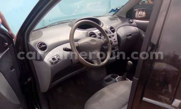 Sayi Na hannu Toyota Yaris Black Mota in Yaounde a Babban Kamaru Sayi Na hannu Toyota Yaris Black Mota in Yaounde a Babban Kamaru