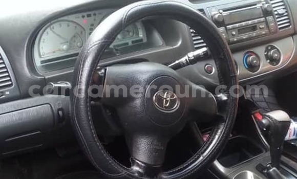 Sayi Na hannu Toyota Camry Blue Mota in Yaounde a Babban Kamaru Sayi Na hannu Toyota Camry Blue Mota in Yaounde a Babban Kamaru