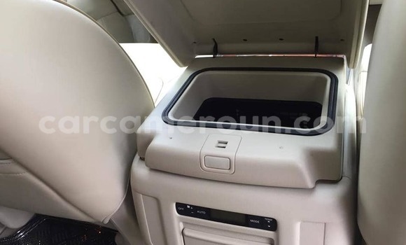 Sayi Na hannu Infiniti QX80 Black Mota in Yaounde a Babban Kamaru Sayi Na hannu Infiniti QX80 Black Mota in Yaounde a Babban Kamaru