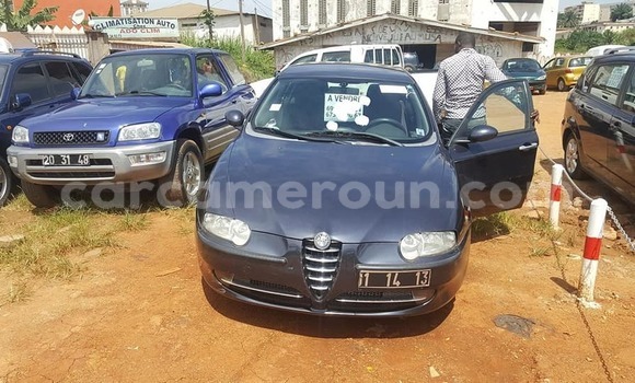 Sayi Na hannu Alfa Romeo 147 Blue Mota in Yaounde a Babban Kamaru Sayi Na hannu Alfa Romeo 147 Blue Mota in Yaounde a Babban Kamaru