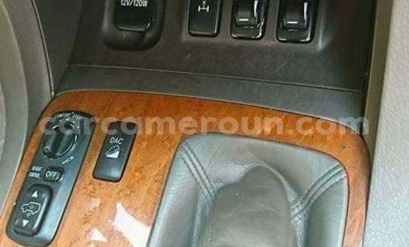 Sayi Na hannu Lexus GX Black Mota in Yaounde a Babban Kamaru Sayi Na hannu Lexus GX Black Mota in Yaounde a Babban Kamaru