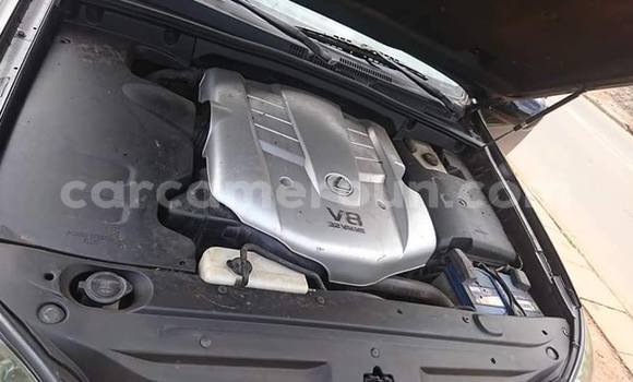 Sayi Na hannu Lexus GX Black Mota in Yaounde a Babban Kamaru Sayi Na hannu Lexus GX Black Mota in Yaounde a Babban Kamaru