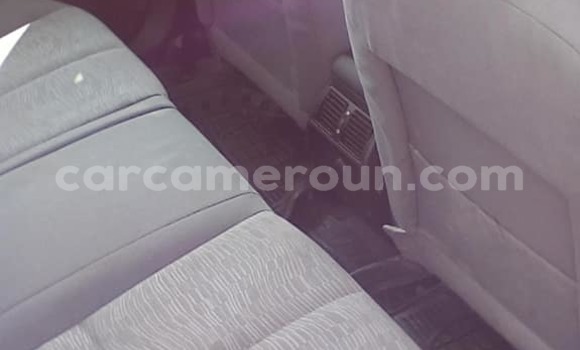 Sayi Na hannu Peugeot 407 Azurfa Mota in Yaounde a Babban Kamaru Sayi Na hannu Peugeot 407 Azurfa Mota in Yaounde a Babban Kamaru