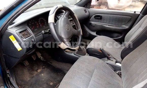 Sayi Na hannu Toyota Corolla Green Mota in Yaounde a Babban Kamaru Sayi Na hannu Toyota Corolla Green Mota in Yaounde a Babban Kamaru