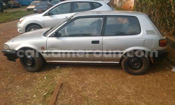 Acheter Occasion Voiture Toyota Starlet Gris à Yaoundé, Central Cameroon Acheter Occasion Voiture Toyota Starlet Gris à Yaoundé, Central Cameroon