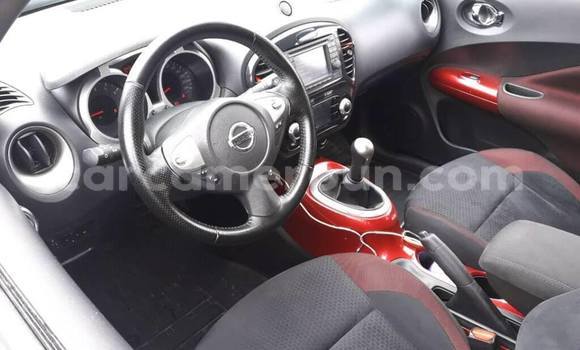 Sayi Na hannu Nissan Juke Black Mota in Douala a Ƙasar Kamaru Sayi Na hannu Nissan Juke Black Mota in Douala a Ƙasar Kamaru