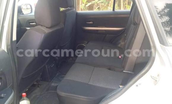 Sayi Na hannu Suzuki Grand Vitara Azurfa Mota in Douala a Ƙasar Kamaru Sayi Na hannu Suzuki Grand Vitara Azurfa Mota in Douala a Ƙasar Kamaru