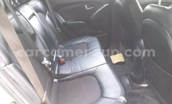 Sayi Na hannu Hyundai ix35 Sauran Mota in Douala a Ƙasar Kamaru Sayi Na hannu Hyundai ix35 Sauran Mota in Douala a Ƙasar Kamaru