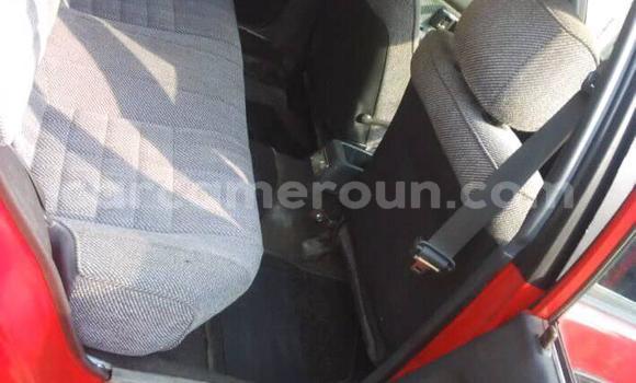 Sayi Na hannu Toyota Corolla Red Mota in Douala a Ƙasar Kamaru Sayi Na hannu Toyota Corolla Red Mota in Douala a Ƙasar Kamaru