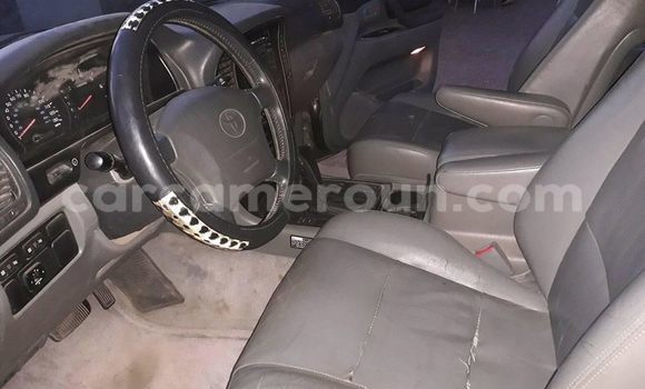 Sayi Na hannu Toyota Land Cruiser Prado Sauran Mota in Douala a Ƙasar Kamaru Sayi Na hannu Toyota Land Cruiser Prado Sauran Mota in Douala a Ƙasar Kamaru