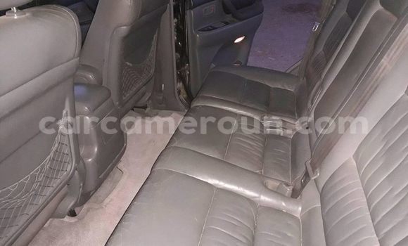 Sayi Na hannu Toyota Land Cruiser Prado Sauran Mota in Douala a Ƙasar Kamaru Sayi Na hannu Toyota Land Cruiser Prado Sauran Mota in Douala a Ƙasar Kamaru