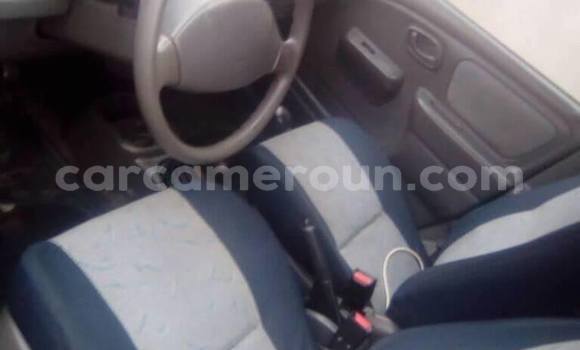 Sayi Na hannu Suzuki Alto Blue Mota in Douala a Ƙasar Kamaru Sayi Na hannu Suzuki Alto Blue Mota in Douala a Ƙasar Kamaru