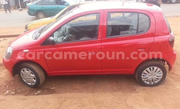 Acheter Occasion Voiture Toyota Yaris Rouge à Yaoundé, Central Cameroon Acheter Occasion Voiture Toyota Yaris Rouge à Yaoundé, Central Cameroon