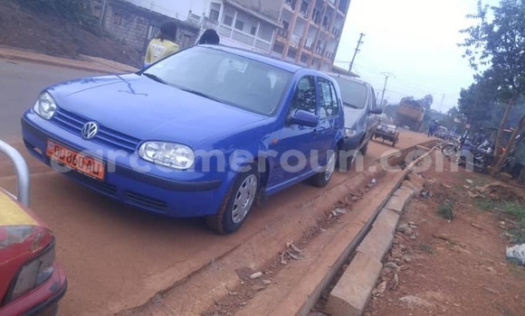 Sayi Na hannu Volkswagen Polo Blue Mota in Yaounde a Babban Kamaru