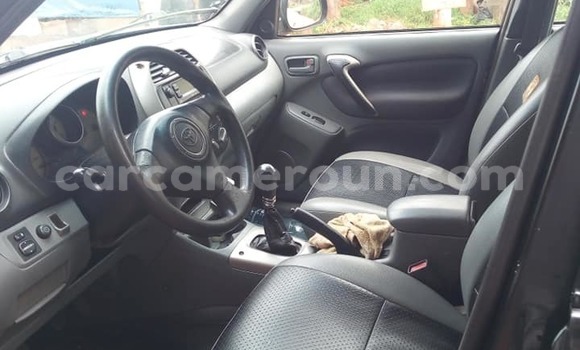 Acheter Occasion Voiture Toyota RAV4 Noir à Yaoundé, Central Cameroon Acheter Occasion Voiture Toyota RAV4 Noir à Yaoundé, Central Cameroon