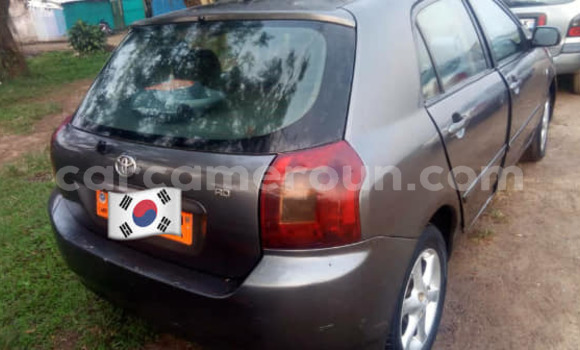 Sayi Na hannu Toyota Corolla Sauran Mota in Yaounde a Babban Kamaru Sayi Na hannu Toyota Corolla Sauran Mota in Yaounde a Babban Kamaru