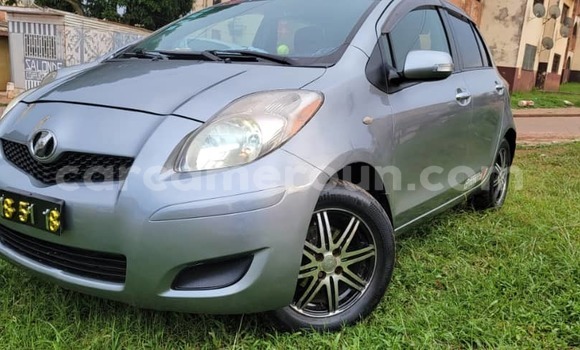 acheter-occasion-voiture-toyota-yaris-gris-yaound-central-cameroon