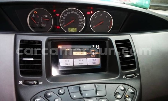 Sayi Na hannu Nissan Primera Black Mota in Yaounde a Babban Kamaru Sayi Na hannu Nissan Primera Black Mota in Yaounde a Babban Kamaru