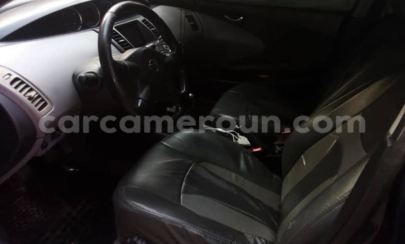 Sayi Na hannu Nissan Primera Black Mota in Yaounde a Babban Kamaru Sayi Na hannu Nissan Primera Black Mota in Yaounde a Babban Kamaru