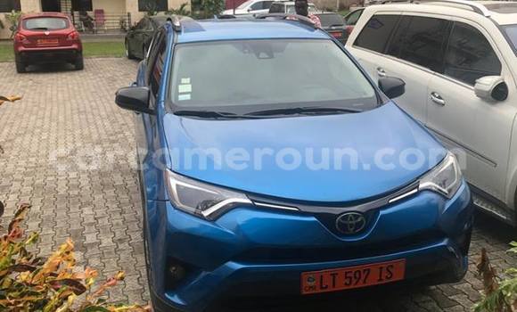 Acheter Occasion Voiture Toyota RAV4 Bleu à Douala, Littoral Cameroon Acheter Occasion Voiture Toyota RAV4 Bleu à Douala, Littoral Cameroon