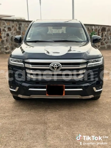 Buy used toyota land cruiser black car in yaounde in central
