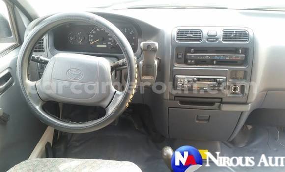 Acheter Occasion Voiture Toyota Hiace Blanc à Yaoundé, Central Cameroon Acheter Occasion Voiture Toyota Hiace Blanc à Yaoundé, Central Cameroon