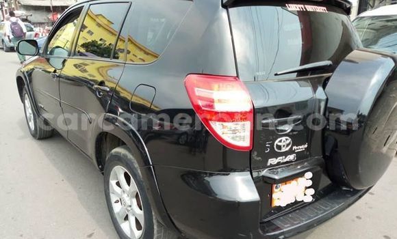 Acheter Occasion Voiture Toyota RAV4 Noir à Douala, Littoral Cameroon Acheter Occasion Voiture Toyota RAV4 Noir à Douala, Littoral Cameroon