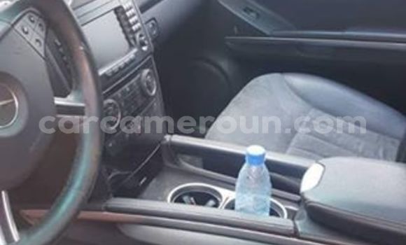 Acheter Occasion Voiture Mercedes‒Benz ML–Class Gris à Yaoundé, Central Cameroon Acheter Occasion Voiture Mercedes‒Benz ML–Class Gris à Yaoundé, Central Cameroon
