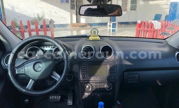 Acheter Occasion Voiture Mercedes‒Benz ML–Class Noir à Douala, Littoral Cameroon Acheter Occasion Voiture Mercedes‒Benz ML–Class Noir à Douala, Littoral Cameroon