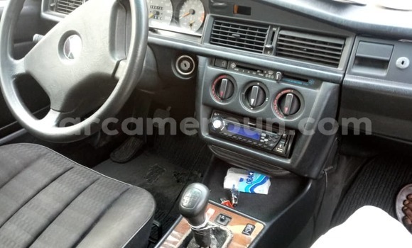 Buy Used Mercedes‒Benz 190 Black Car in Douala in Littoral Cameroon Buy Used Mercedes‒Benz 190 Black Car in Douala in Littoral Cameroon