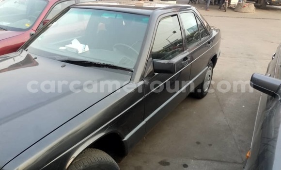Buy Used Mercedes‒Benz 190 Black Car in Douala in Littoral Cameroon Buy Used Mercedes‒Benz 190 Black Car in Douala in Littoral Cameroon