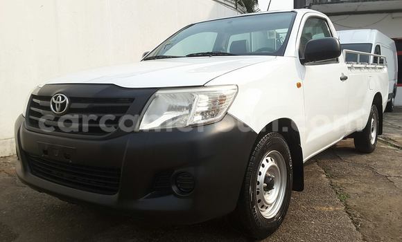Acheter Occasion Voiture Toyota Hilux Blanc à Douala, Littoral Cameroon Acheter Occasion Voiture Toyota Hilux Blanc à Douala, Littoral Cameroon