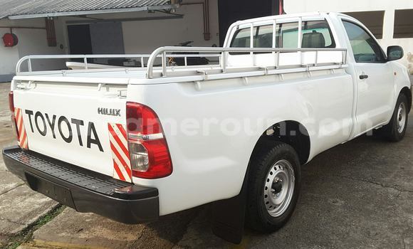 Acheter Occasion Voiture Toyota Hilux Blanc à Douala, Littoral Cameroon Acheter Occasion Voiture Toyota Hilux Blanc à Douala, Littoral Cameroon