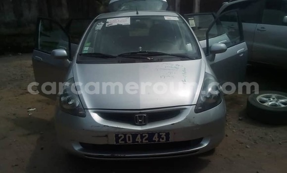 Sayi Na hannu Honda Jazz Azurfa Mota in Yaounde a Babban Kamaru