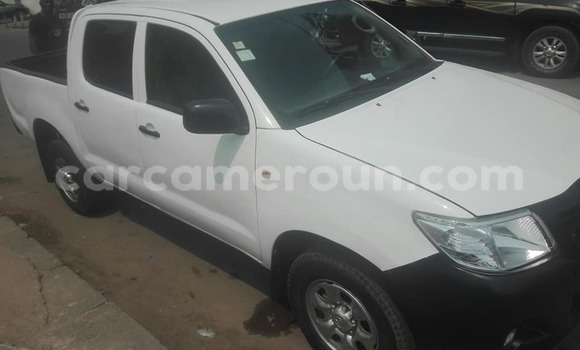 Acheter Occasion Voiture Toyota Hilux Blanc à Douala, Littoral Cameroon Acheter Occasion Voiture Toyota Hilux Blanc à Douala, Littoral Cameroon