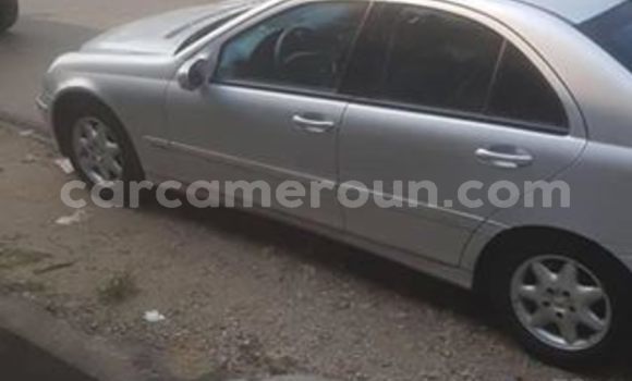 Acheter Occasion Voiture Mercedes‒Benz C–Class Gris à Douala, Littoral Cameroon Acheter Occasion Voiture Mercedes‒Benz C–Class Gris à Douala, Littoral Cameroon