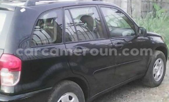 Sayi Na hannu Toyota RAV4 Black Mota in Douala a Ƙasar Kamaru Sayi Na hannu Toyota RAV4 Black Mota in Douala a Ƙasar Kamaru