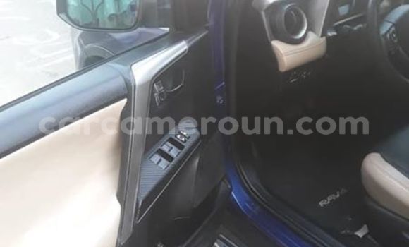 Acheter Occasion Voiture Toyota RAV4 Bleu à Douala, Littoral Cameroon Acheter Occasion Voiture Toyota RAV4 Bleu à Douala, Littoral Cameroon