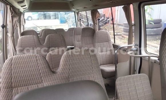 Acheter Occasion Voiture Toyota Coaster Blanc à Yaoundé, Central Cameroon Acheter Occasion Voiture Toyota Coaster Blanc à Yaoundé, Central Cameroon