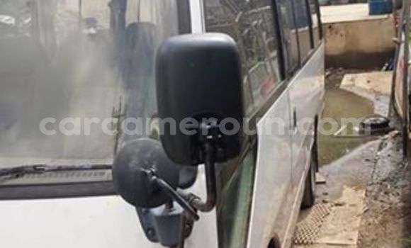 Acheter Occasion Voiture Toyota Coaster Blanc à Yaoundé, Central Cameroon Acheter Occasion Voiture Toyota Coaster Blanc à Yaoundé, Central Cameroon