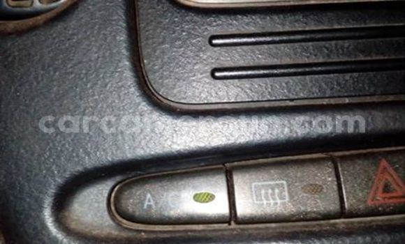 Buy Used Toyota Yaris Blue Car in Yaounde in Central Cameroon Buy Used Toyota Yaris Blue Car in Yaounde in Central Cameroon