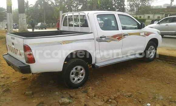 Buy Used Toyota Hilux White Car in Yaounde in Central Cameroon Buy Used Toyota Hilux White Car in Yaounde in Central Cameroon