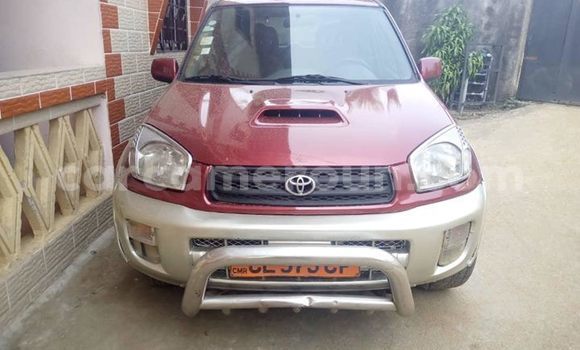 Sayi Na hannu Toyota RAV4 Red Mota in Douala a Ƙasar Kamaru Sayi Na hannu Toyota RAV4 Red Mota in Douala a Ƙasar Kamaru