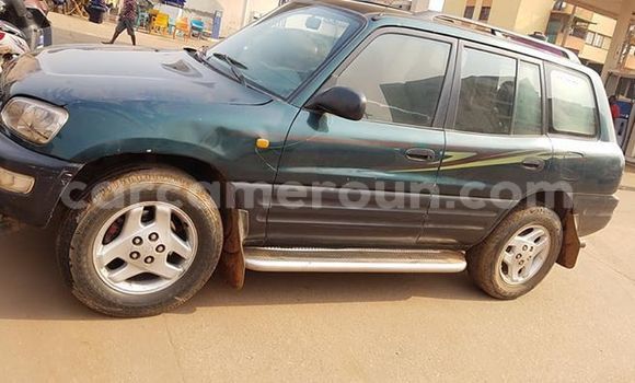 Sayi Na hannu Toyota RAV4 Green Mota in Yaounde a Babban Kamaru Sayi Na hannu Toyota RAV4 Green Mota in Yaounde a Babban Kamaru