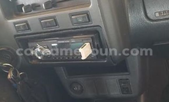 Sayi Na hannu Toyota RAV4 Green Mota in Yaounde a Babban Kamaru Sayi Na hannu Toyota RAV4 Green Mota in Yaounde a Babban Kamaru